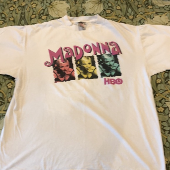 Authentic Madonna T-Shirt - HBO Concert 1993 - Picture 6 of 6